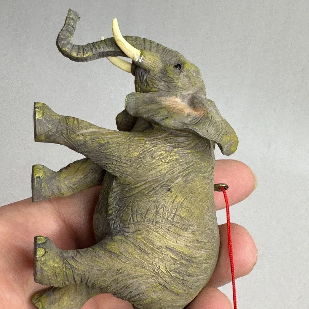Bronners Christmas Wonderland Elephant Symbol of the‎ Elephant Ornament Figurine